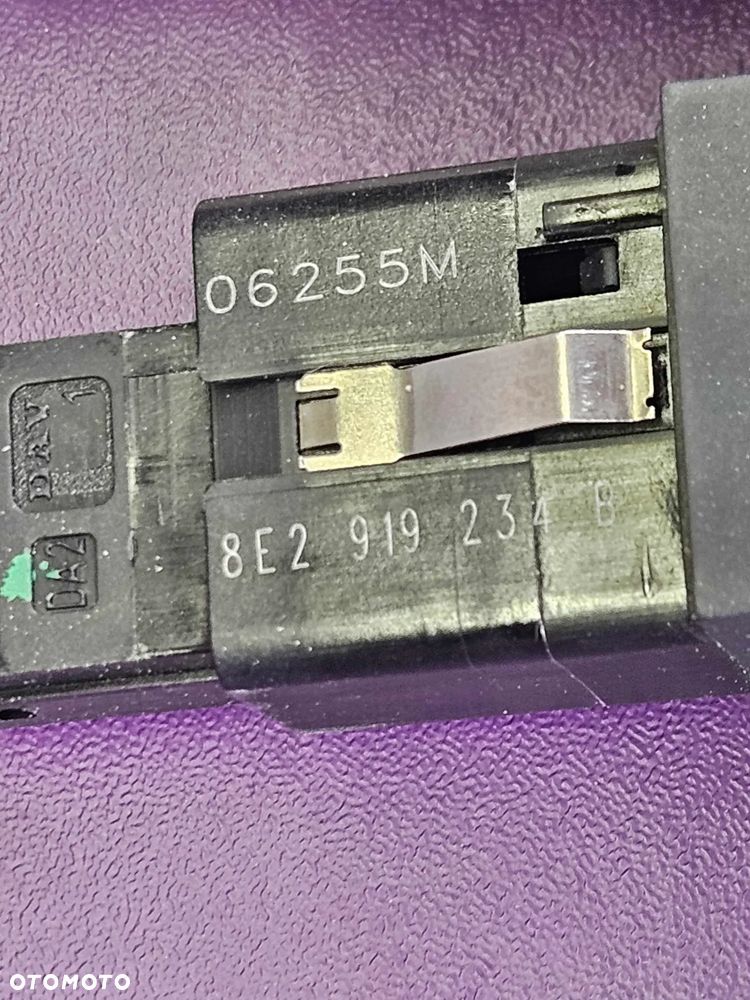 Panel Przycisk Włacznik Wyłącznik ESP Kontrolka Airbag Poduszek Zaślepka UK Angielskie Audi A4 B6 B7 - 37