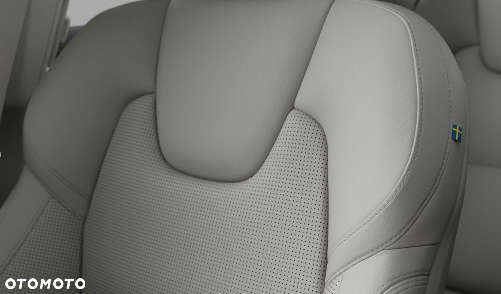 Volvo XC 60 T6 Plug-In Hybrid AWD Ultra Dark - 9