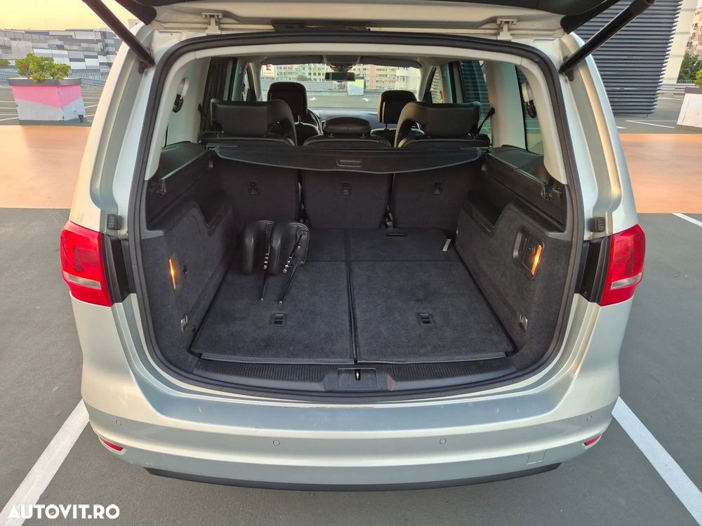 Volkswagen Sharan 2.0 TDI DSG Highline - 8