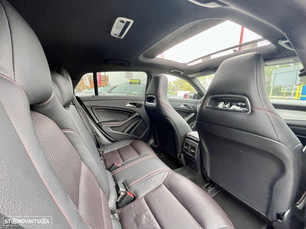 Mercedes-Benz CLA 200 - 35