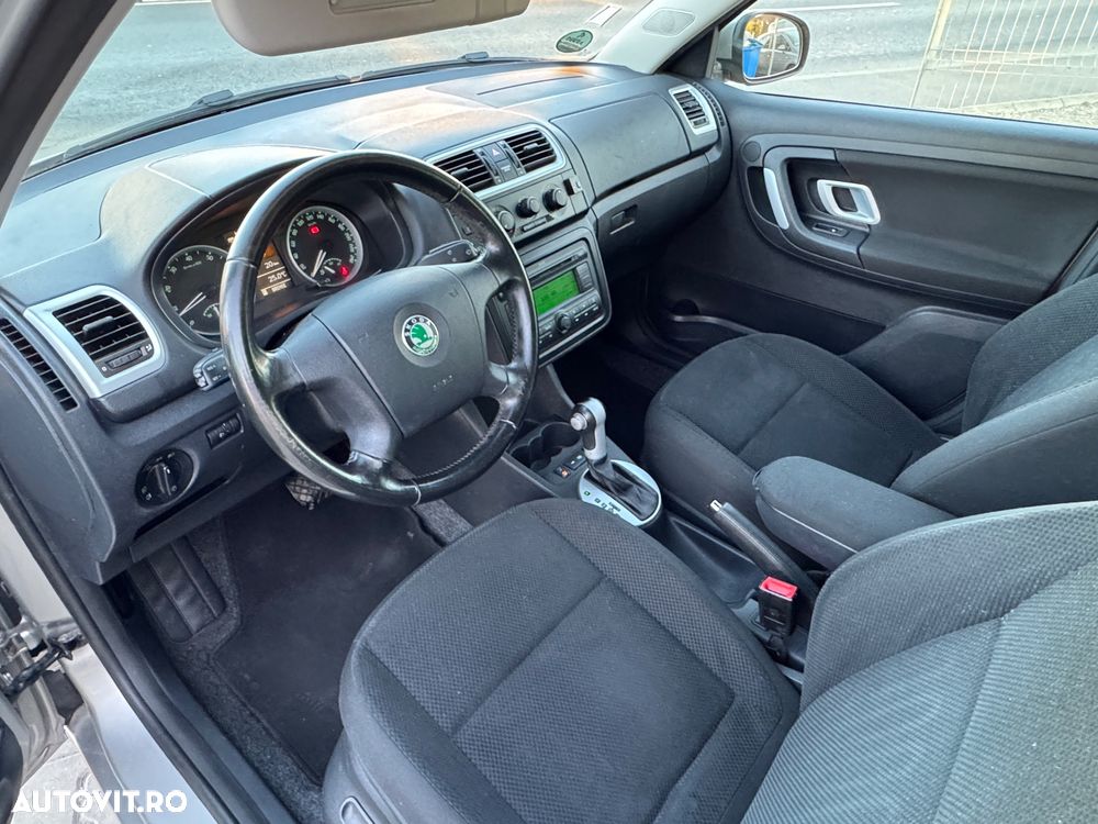 Skoda Fabia 1.6 16V Combi Tiptronic Elegance - 12