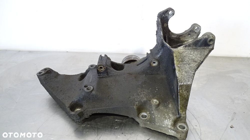 ŁAPA ALTERNATORA WSPORNIK RENAULT LAGUNA II 1.9DCI  8200183234 - 3