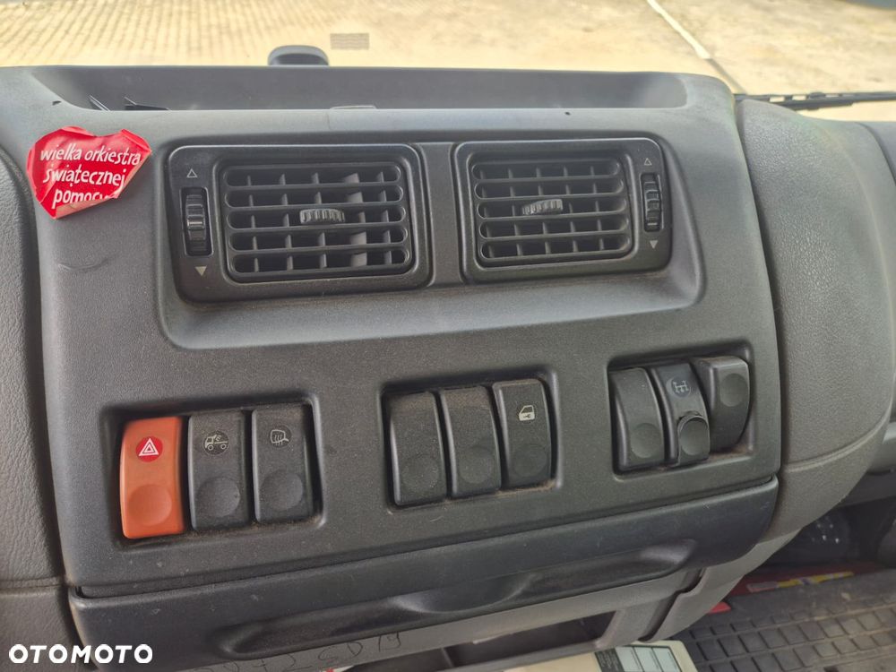 DAF LF 55 / AUTOCYSTERNA / BECZKA NA PALIWO / CYSTERNA / NIE RDZEWNA  / ADR / TDT / WYMIENIONY SILNIK / W PEŁNI SPRAWNY / SERWISOWANY / OD DOŁU I OD GÓRY WLEW / BEZWYPADKOWY / 2 KOMORY 8300 m3 - 35