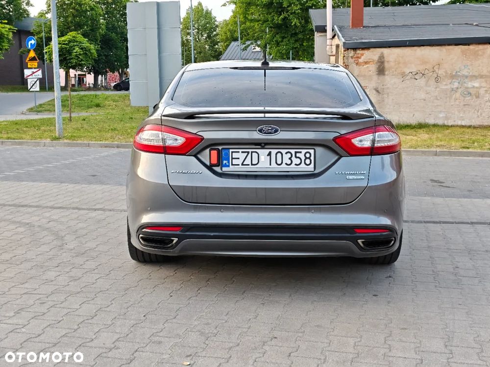 Ford Fusion - 9