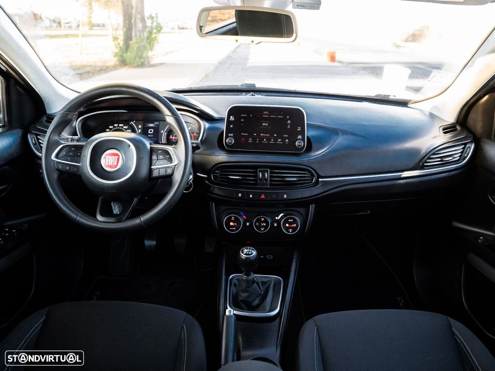 Fiat Tipo 1.6 M-Jet Lounge Tech - 19
