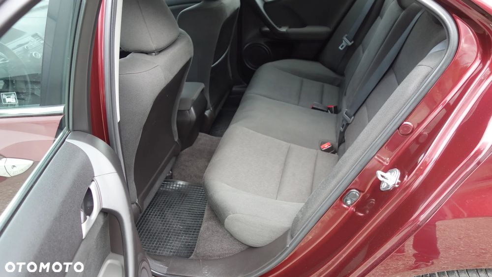 Honda Accord 2.0 Elegance 50 Jahre Edition - 27