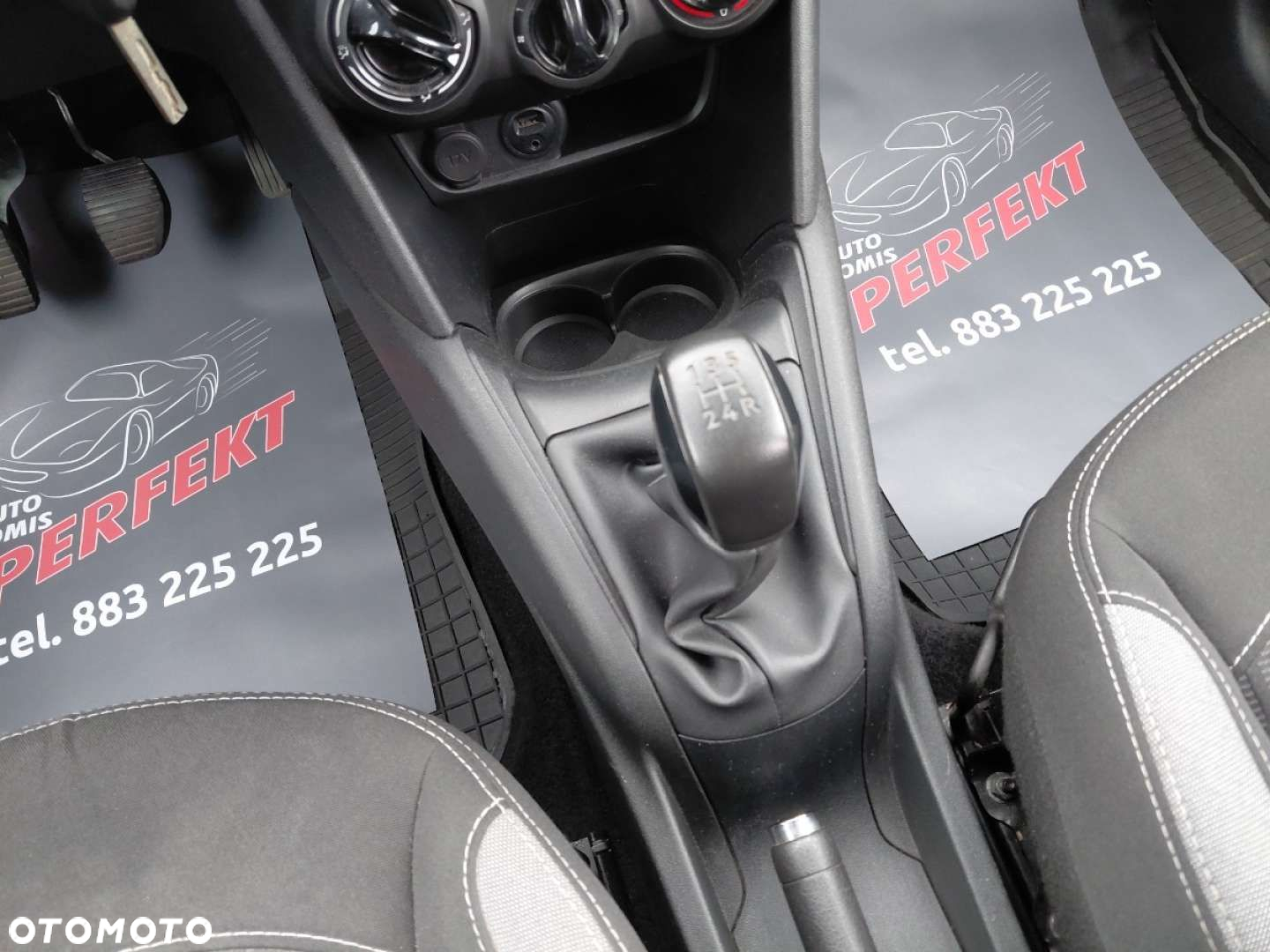 Peugeot 208 - 20