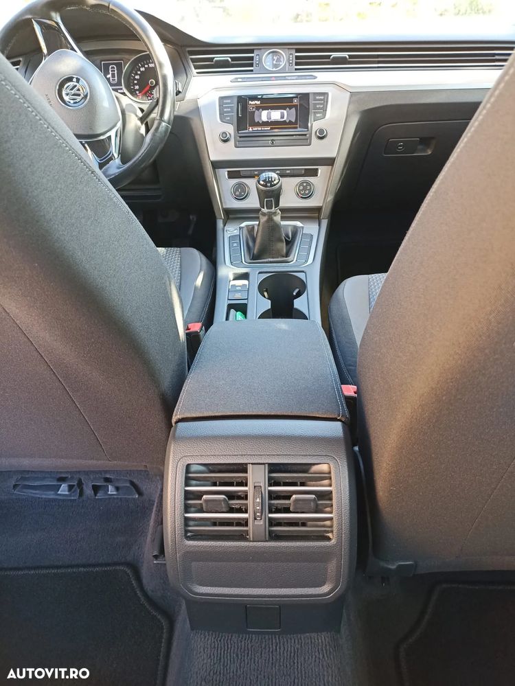 Volkswagen Passat - 3