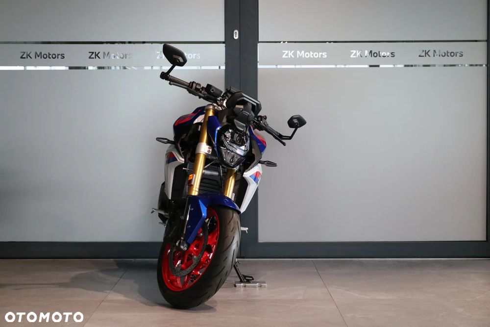 BMW R - 3
