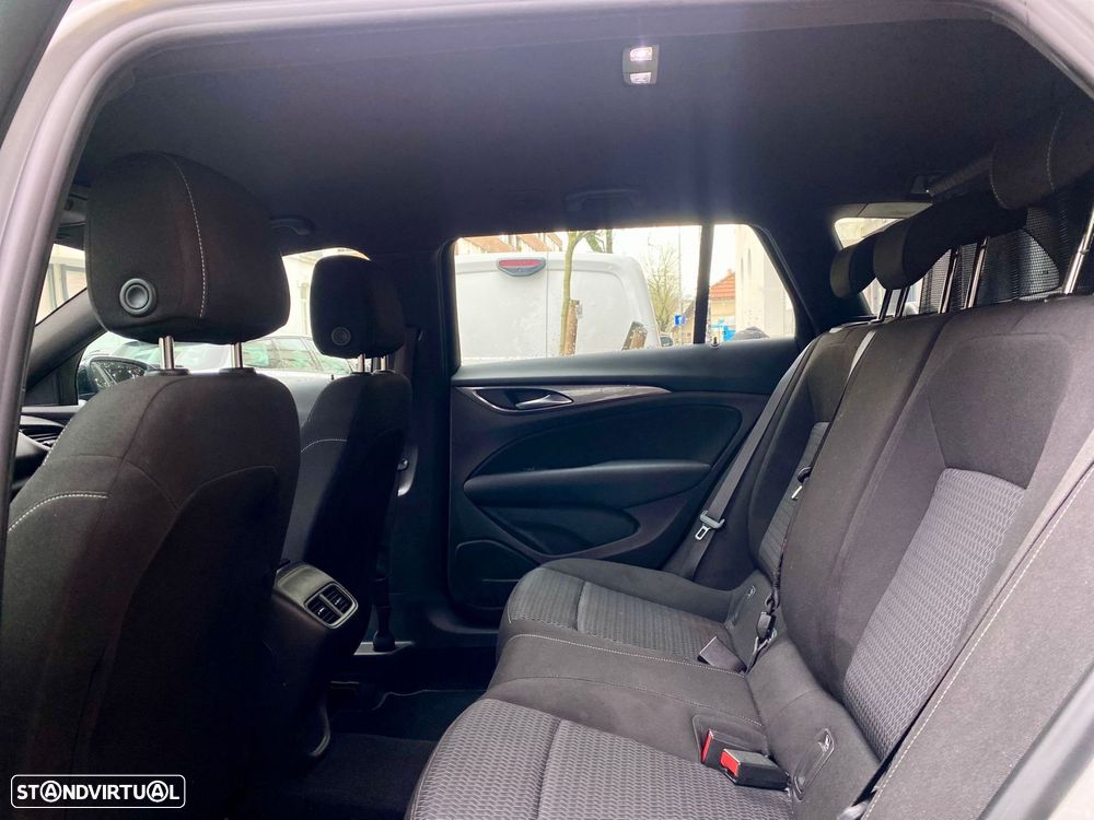 Opel Insignia Sports Tourer 2.0 CDTi Cosmo S/S - 30