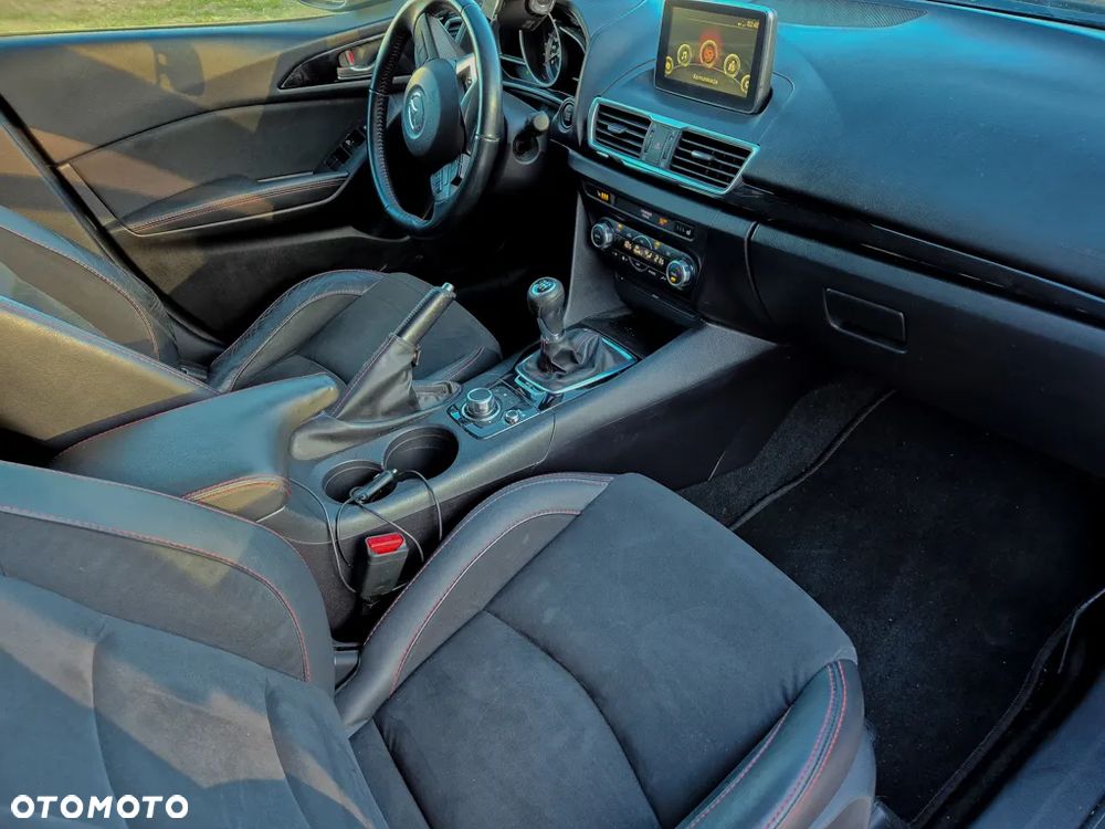Mazda 3 - 16