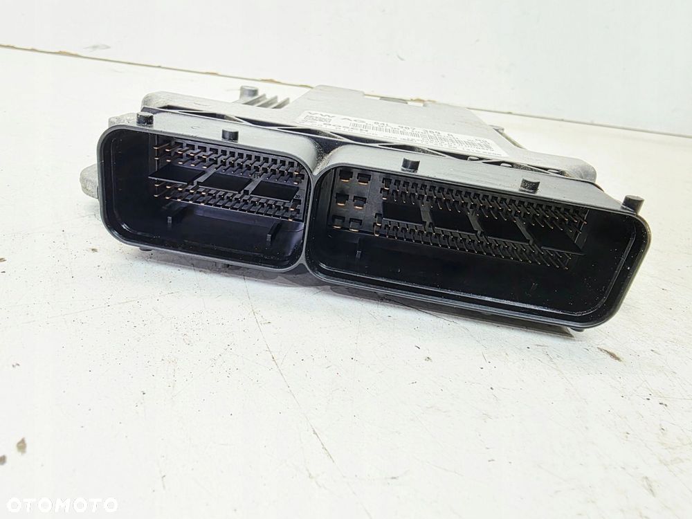 KOMPUTER STEROWNIK SILNIKA AUDI A3 8V VW SEAT SKODA 2.0 TDI 04L907309A - 3