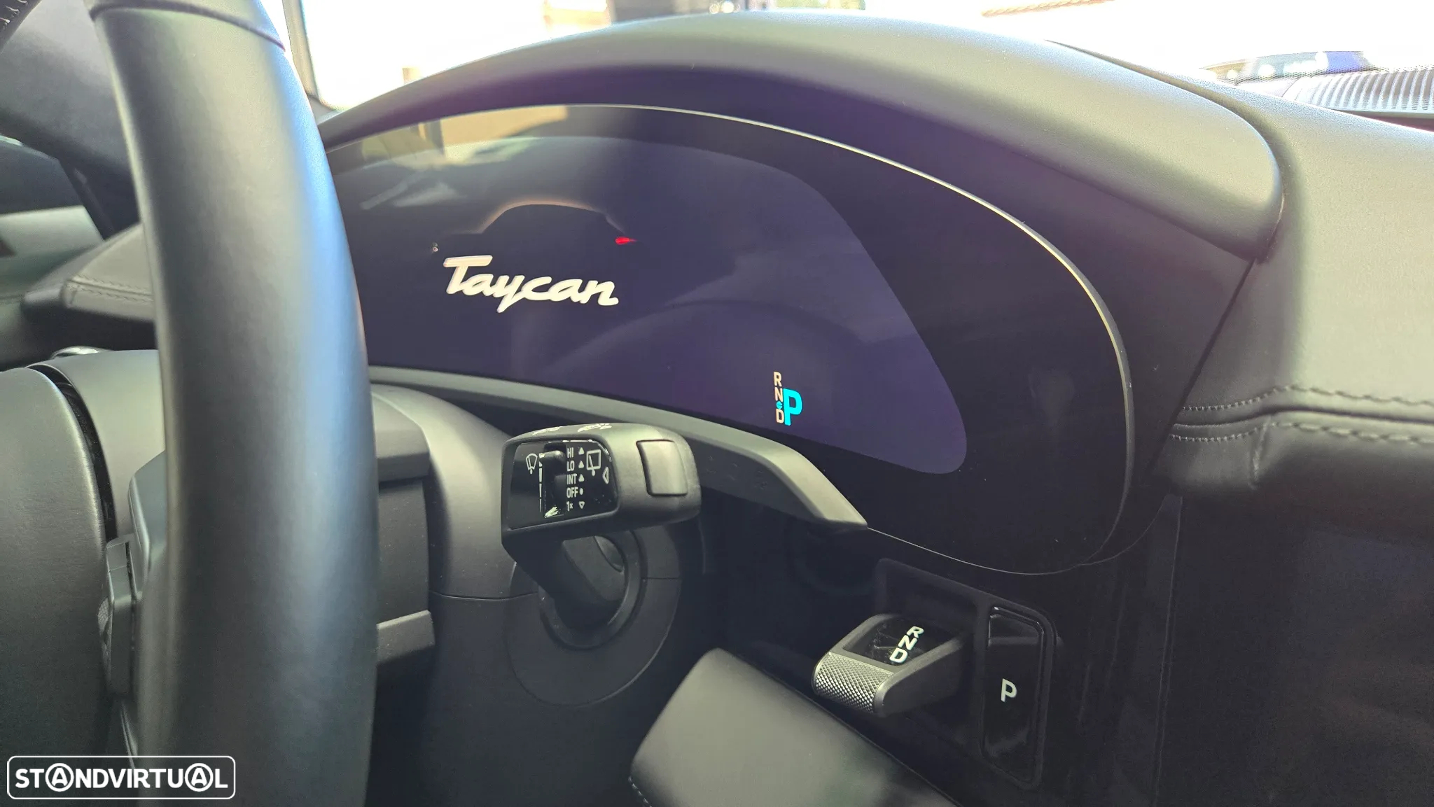 Porsche Taycan Cross Turismo Turbo - 23
