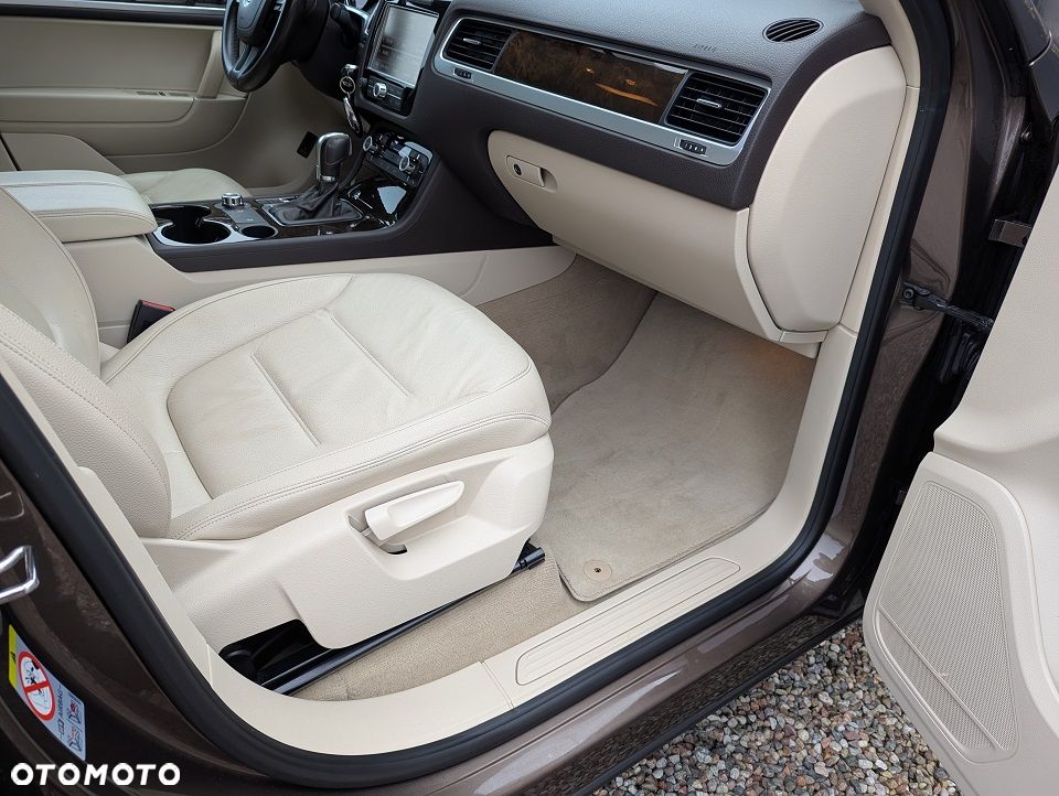 Volkswagen Touareg 3.0 V6 TDI Blue Motion DPF Automatik - 21