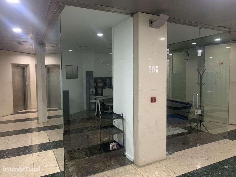 Arrendo loja no centro de Gondomar - Grande imagem: 5/5