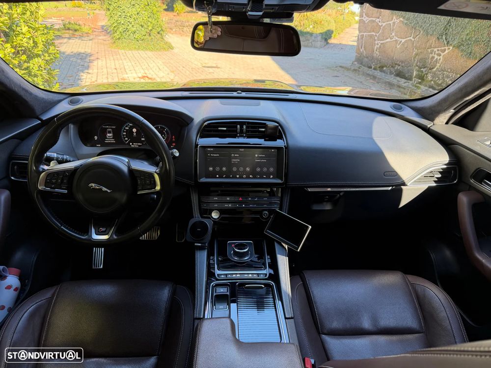 Jaguar F-Pace 3.0 TDV6 S AWD Aut. - 8