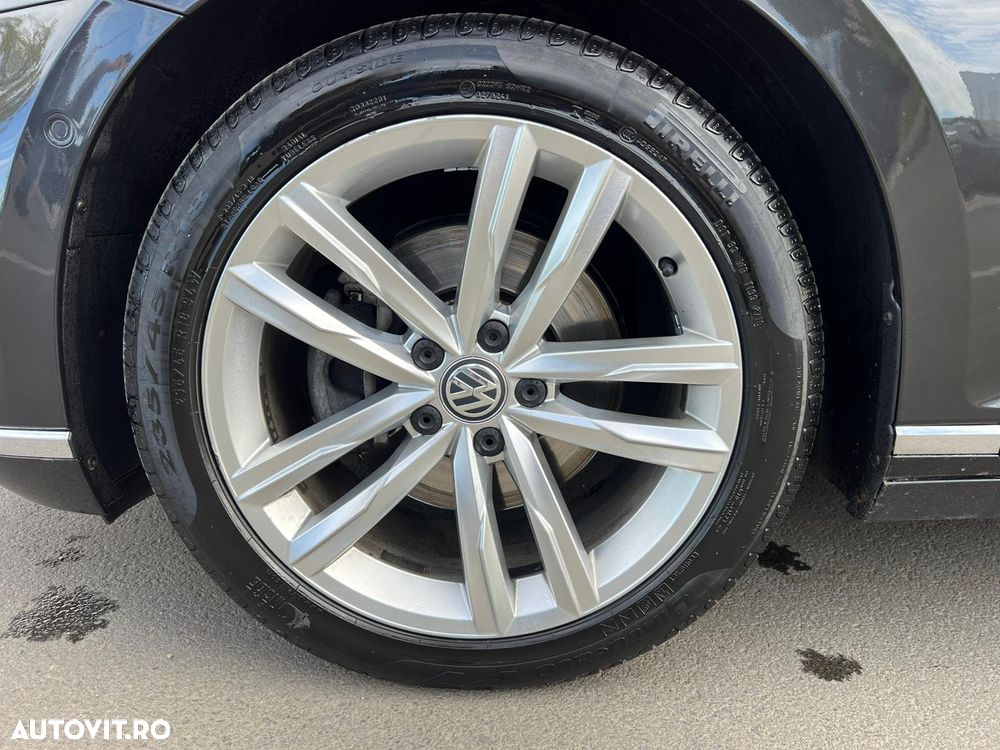 Volkswagen Passat 2.0 TDI DSG Comfortline - 21