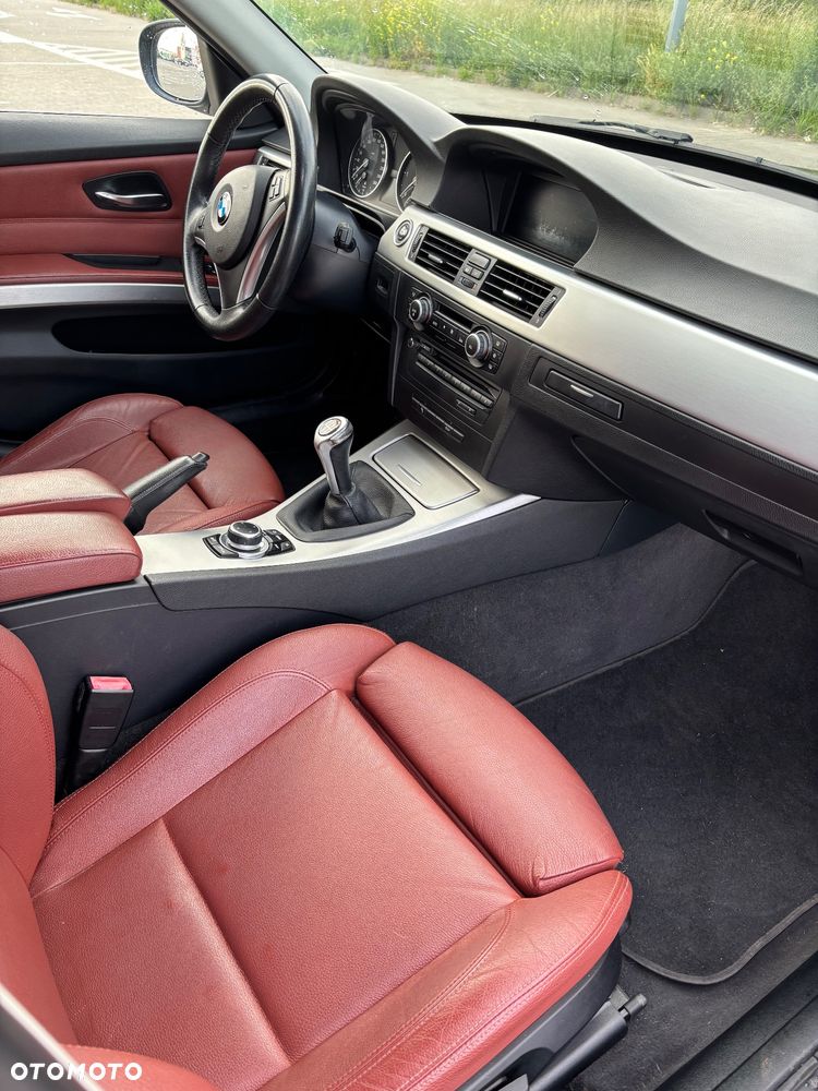 BMW Seria 3 - 12