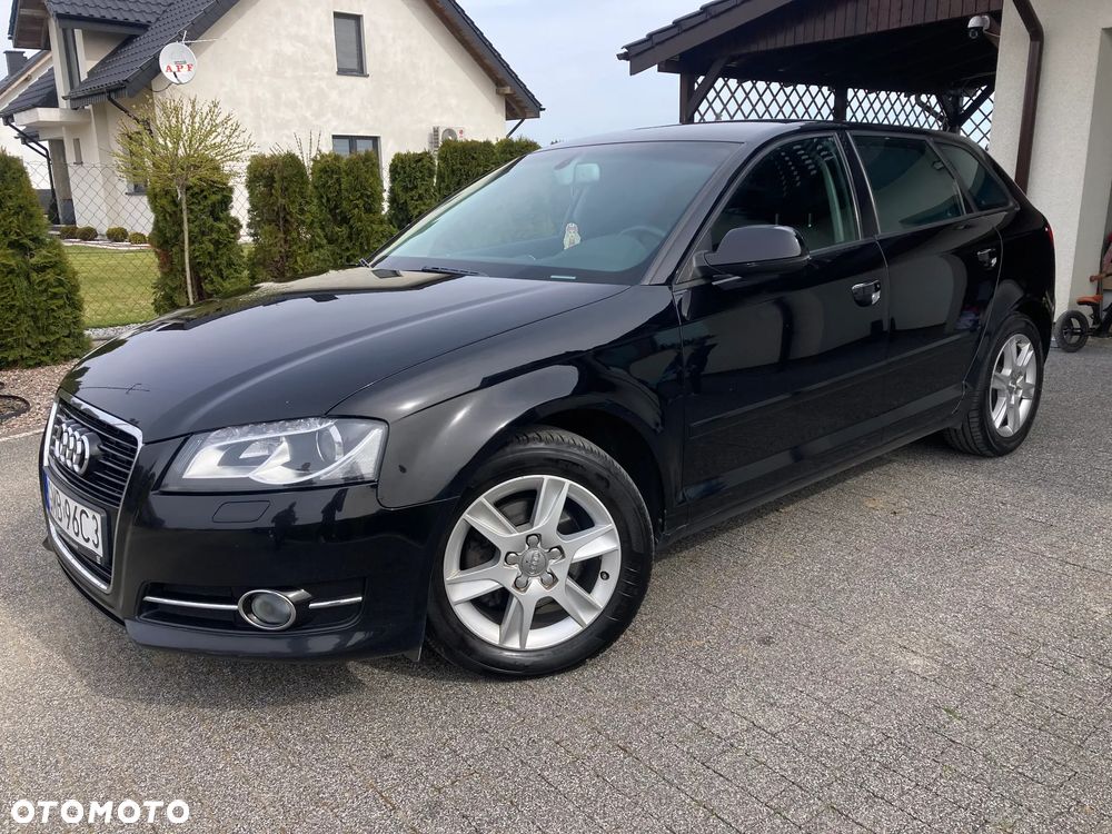 Audi A3 Sportback - 1