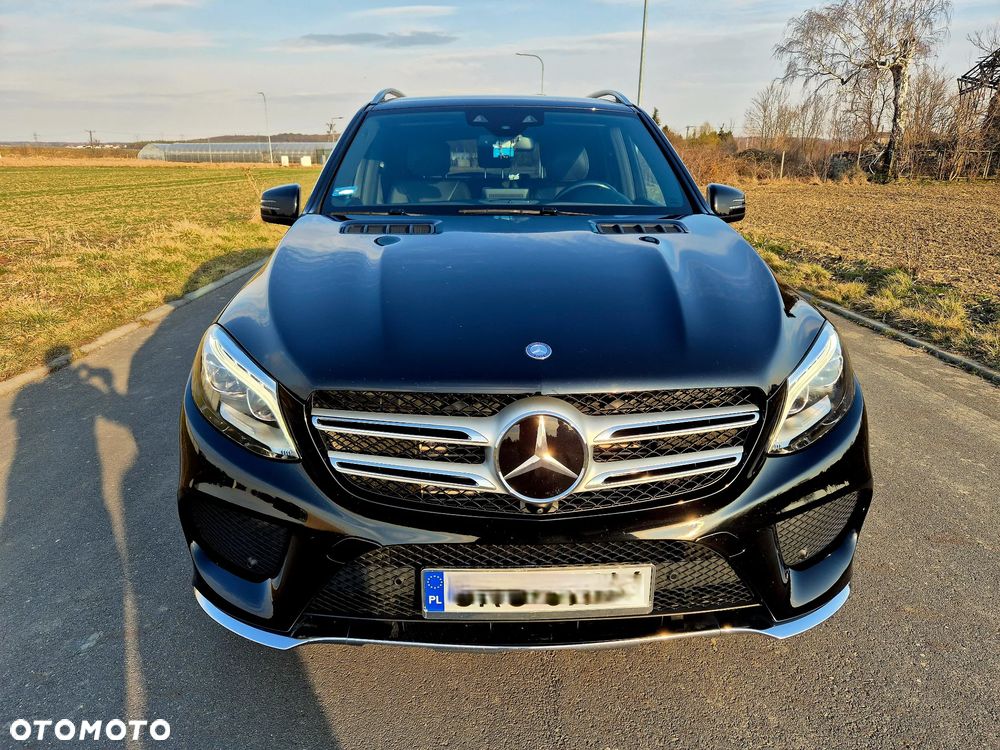 Mercedes-Benz GLE 350 d 4Matic 9G-TRONIC AMG Line - 2