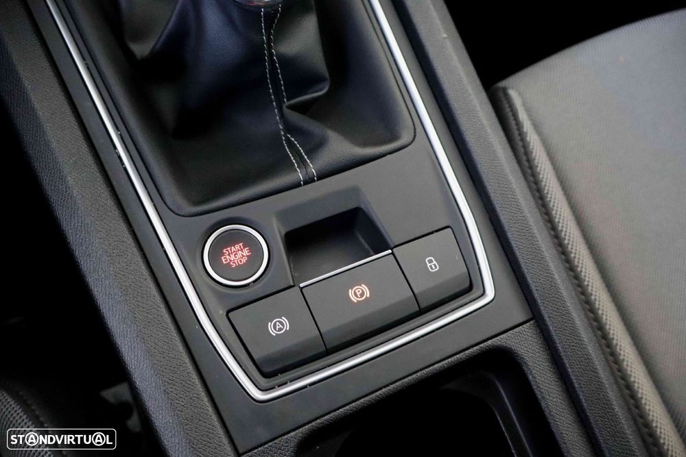 SEAT Leon ST 2.0 TDI Style Edição Fiscal - 36