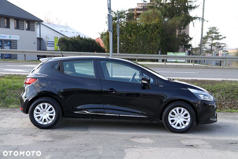 Renault Clio 1.2 16V 75 Experience - 5