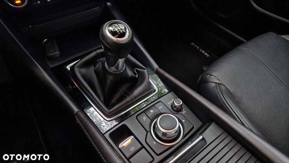Mazda 3 - 13