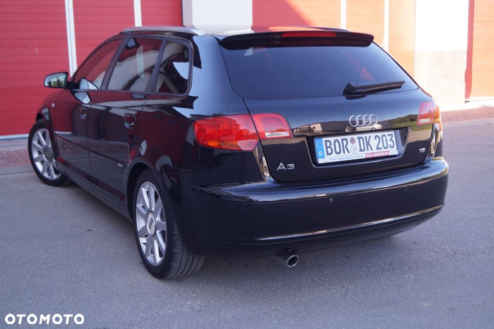 Audi A3 Sportback 1.6 FSI S line Sportpaket plus - 7