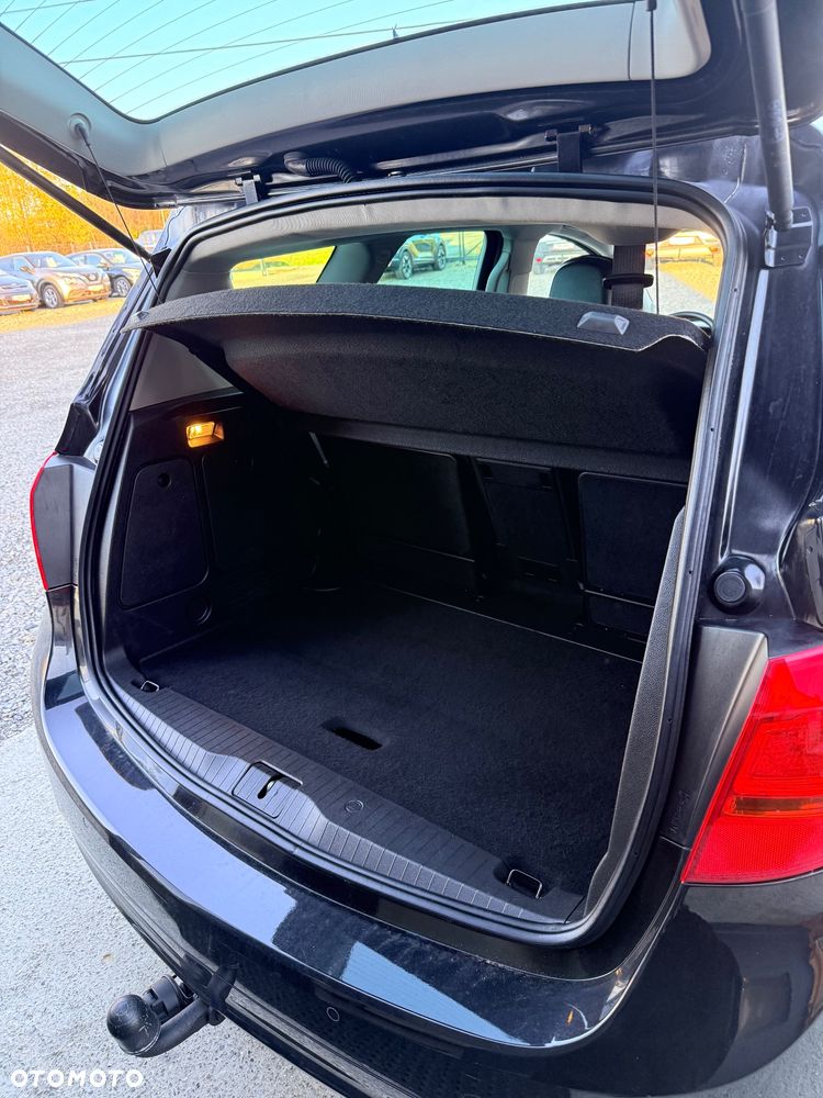 Opel Meriva 1.4 T Cosmo - 11