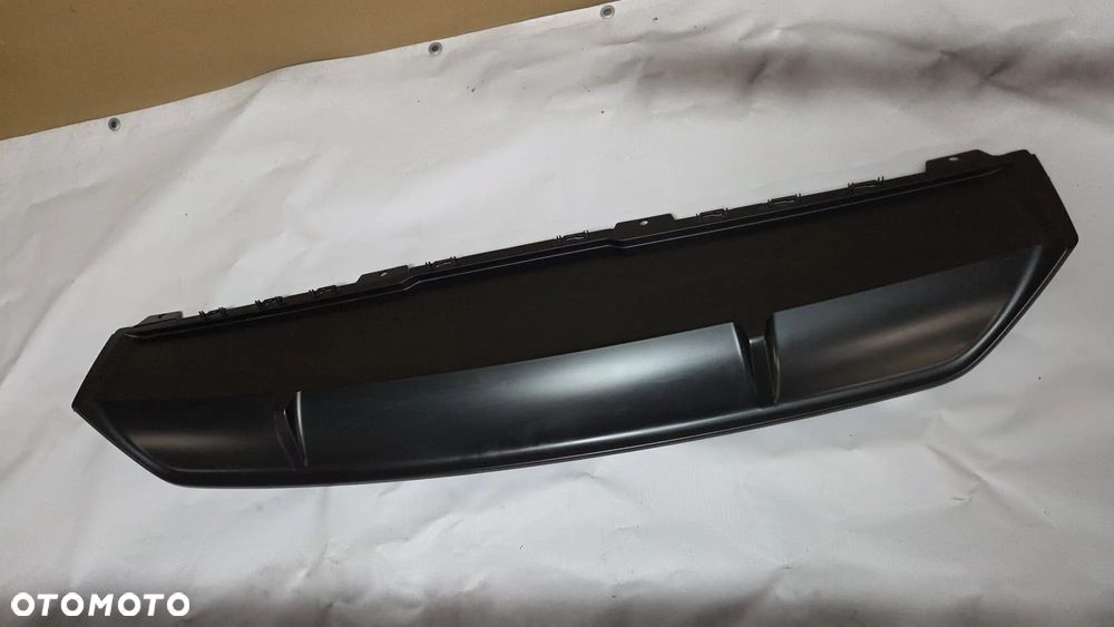 AUDI Q8 spoiler zderzaka tył dokładka 4M8807521C 4M8807733A 4M8807941C 4M8807568 4M8807941F - 4