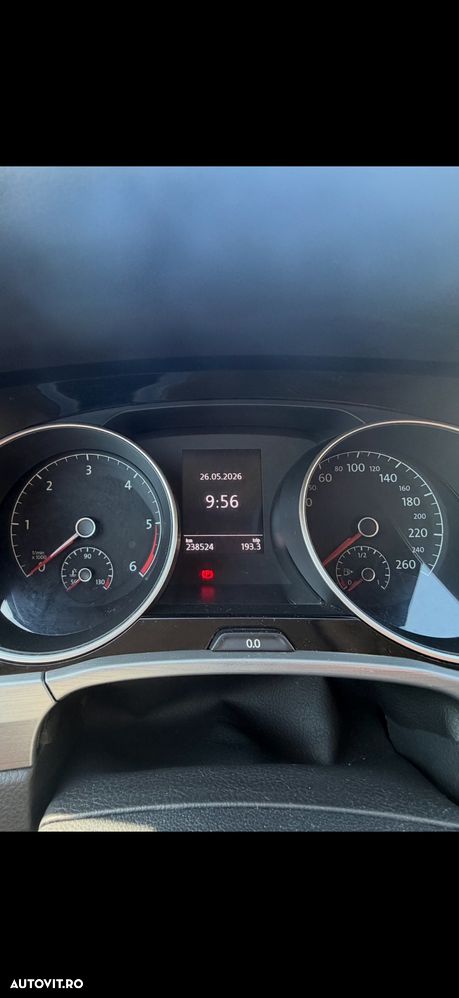 Volkswagen Touran - 9