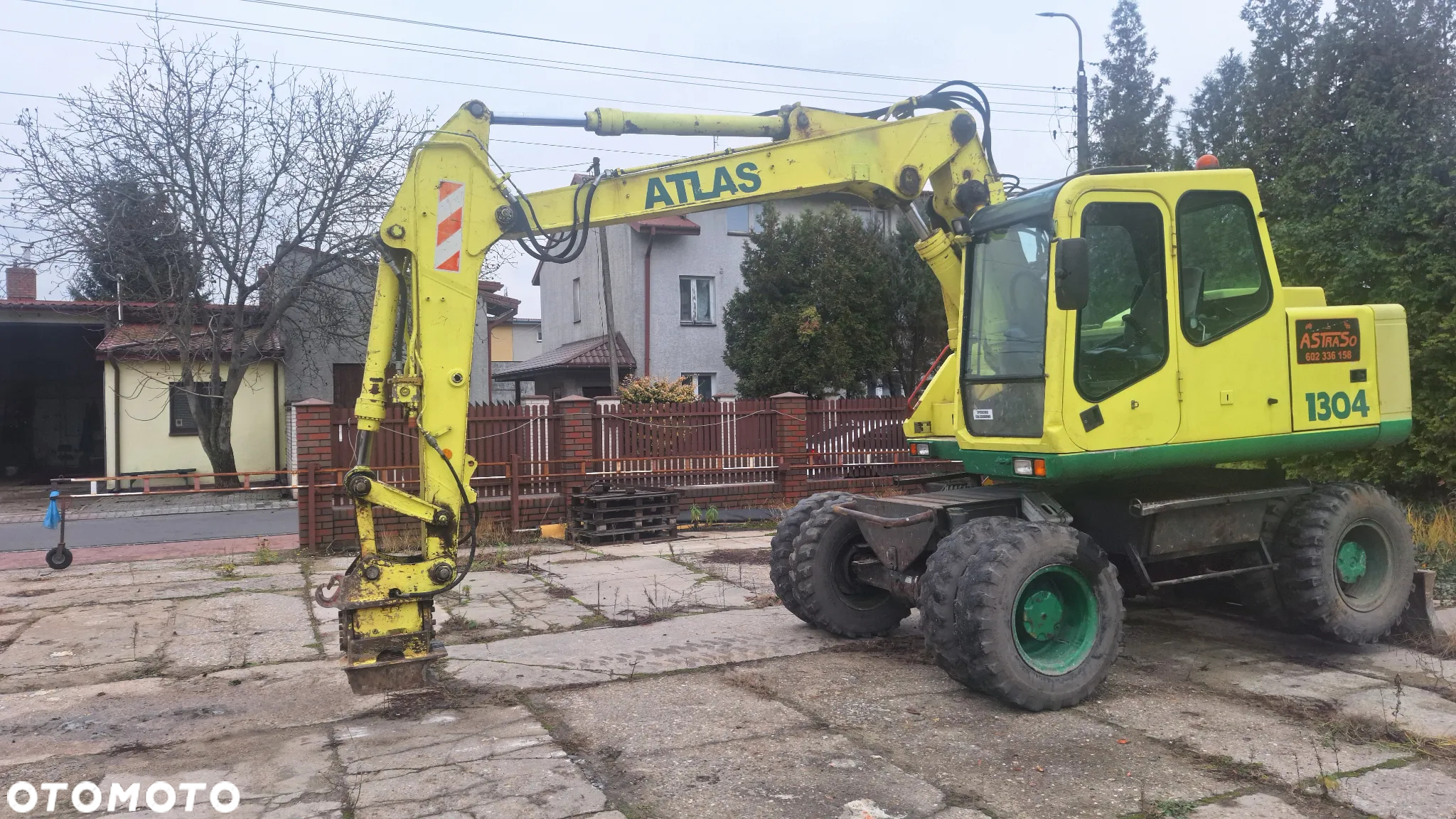 Atlas 1304 - 18