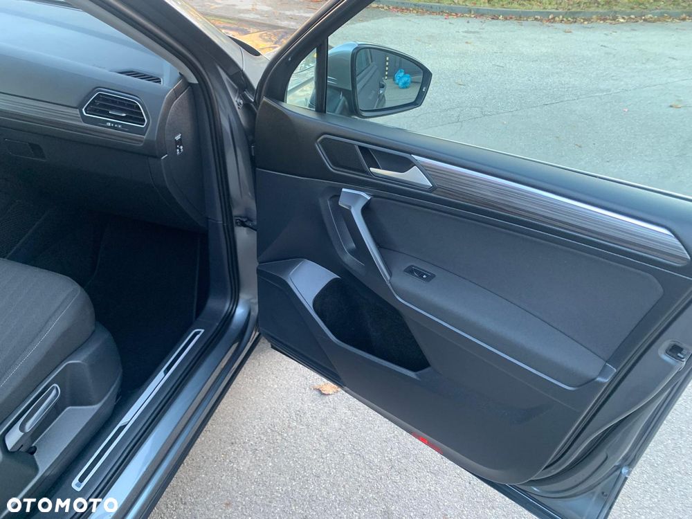 Volkswagen Tiguan Allspace 2.0 TDI SCR DSG Trendline - 16