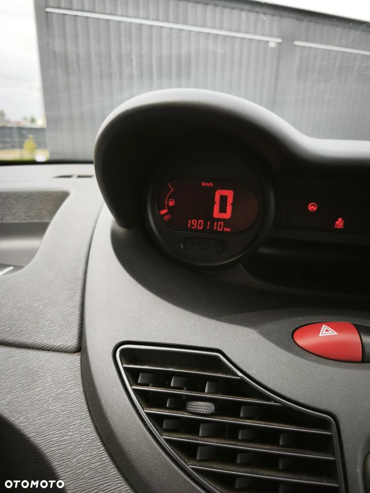 Renault Twingo 1.2 Authentique - 8