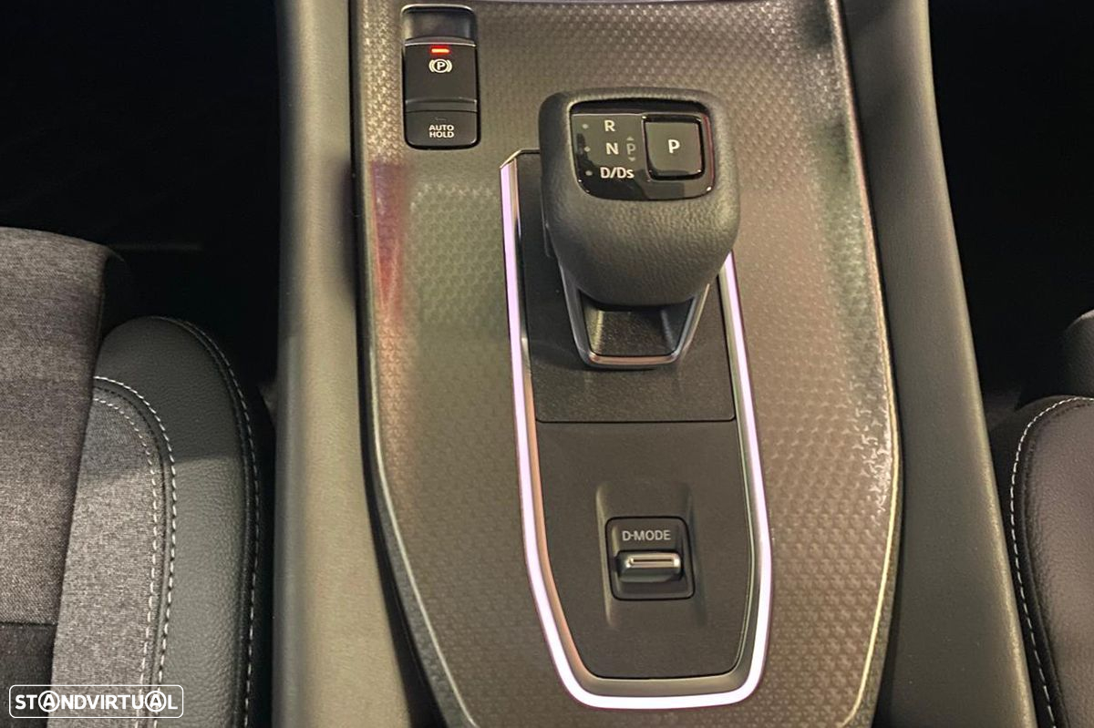 Nissan Qashqai 1.3 DIG-T N-Connecta LED Xtronic - 8