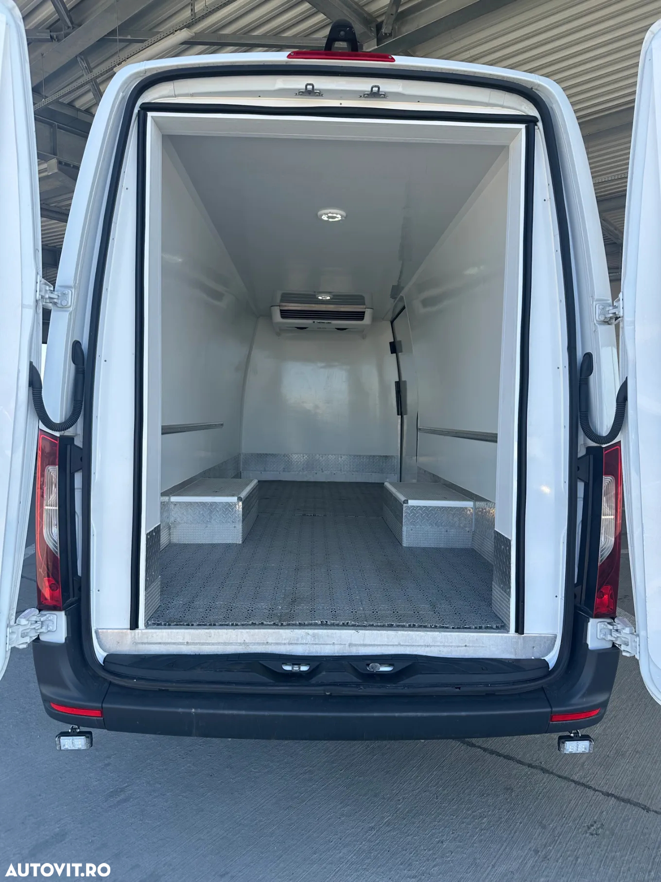 Mercedes-Benz SPRINTER 519 CDI - 8