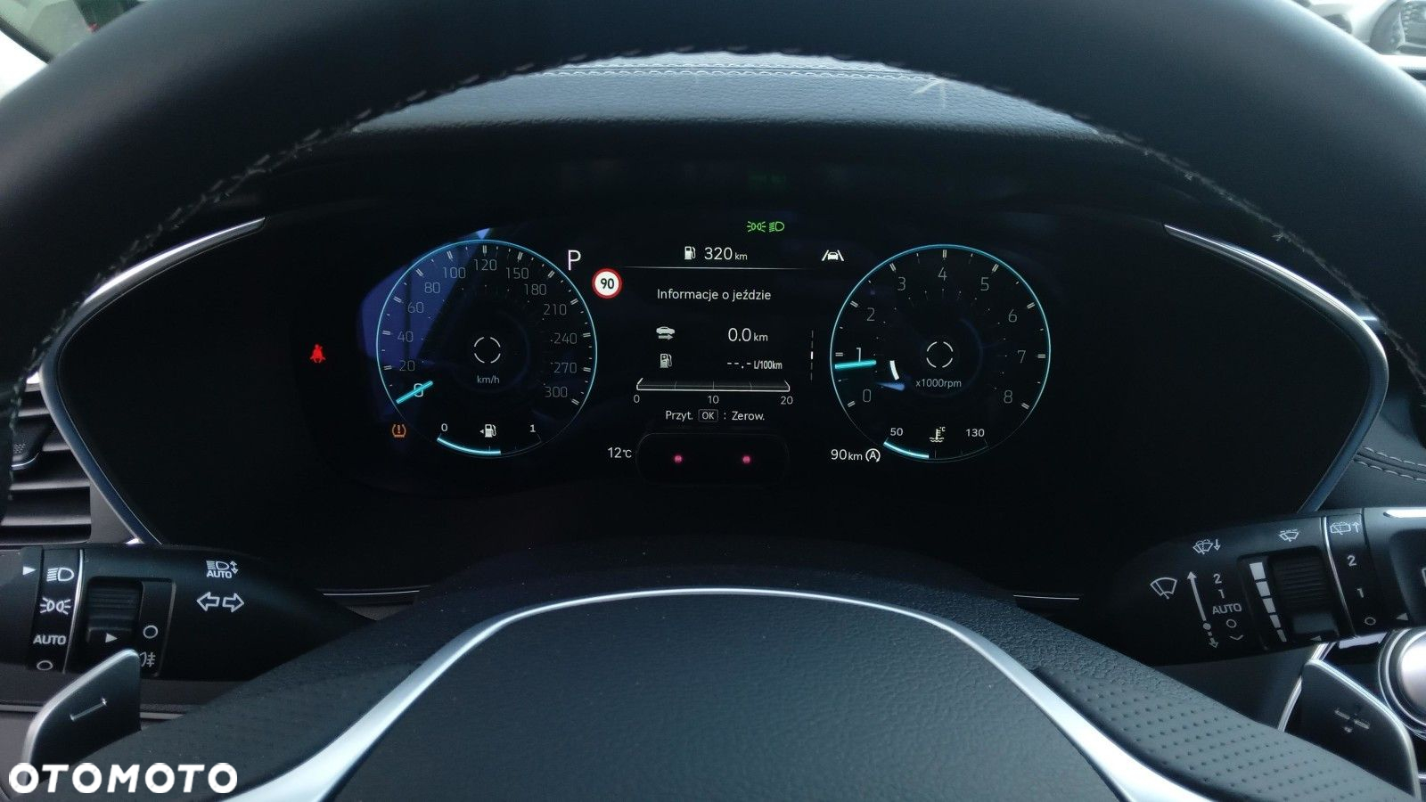 Genesis G70 - 15