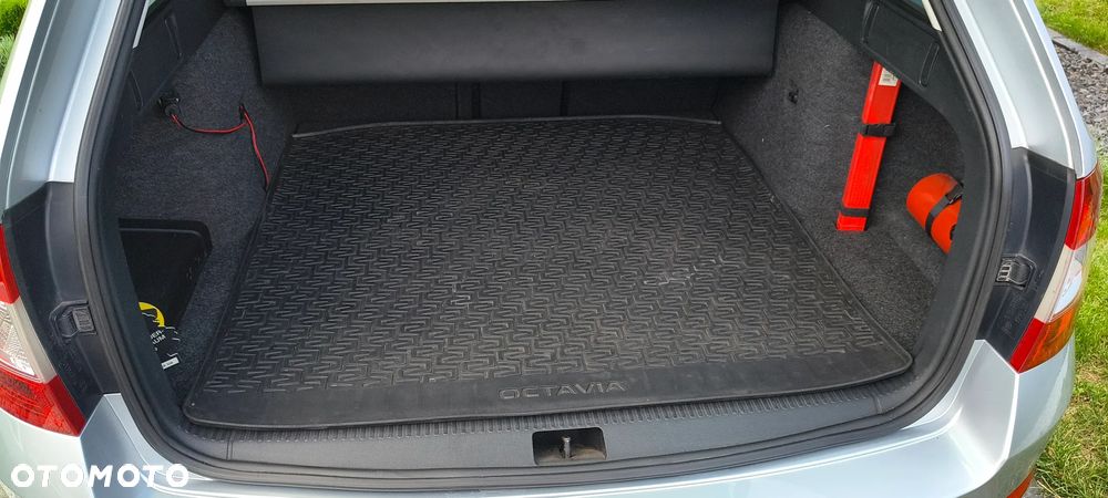 Skoda Octavia 2.0 TDI (Green tec) DSG L&K - 10