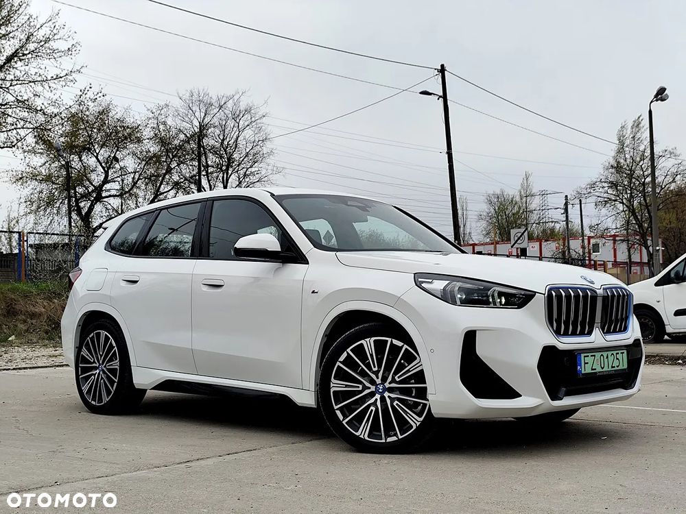 BMW iX1 xDrive30 66.5kWh M Sport - 6