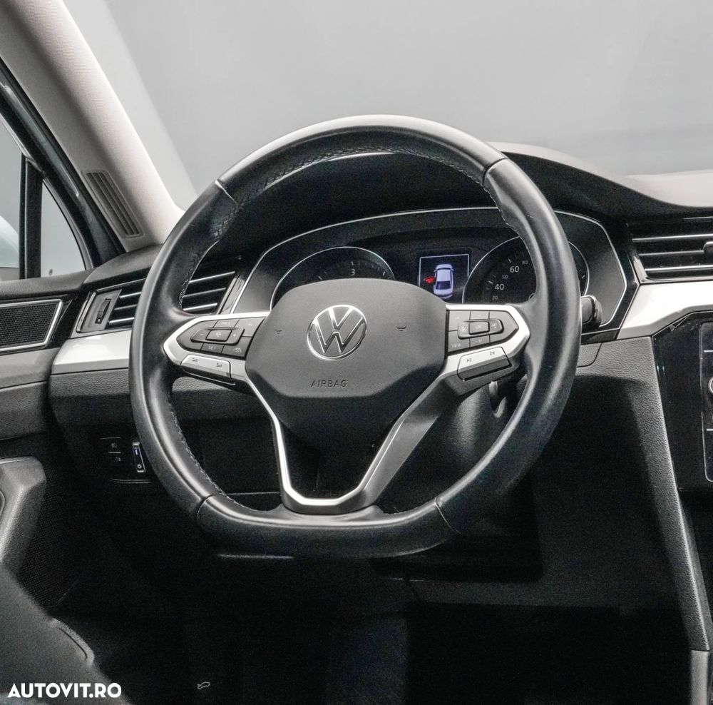 Volkswagen Passat 2.0 TDI DSG Comfortline - 17