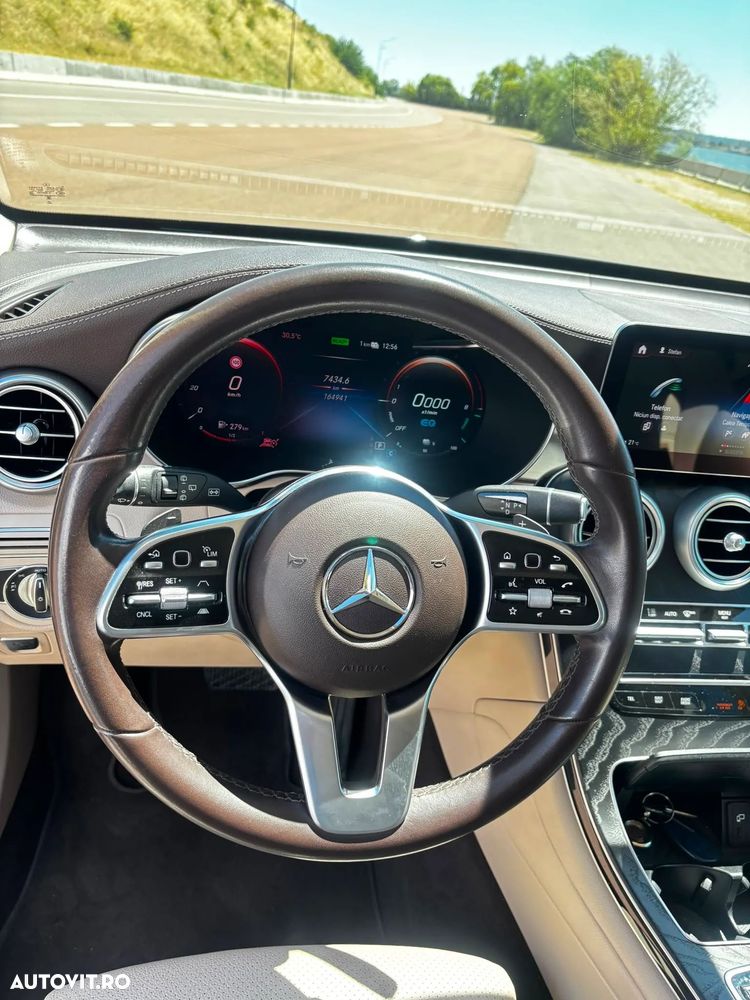 Mercedes-Benz GLC - 9