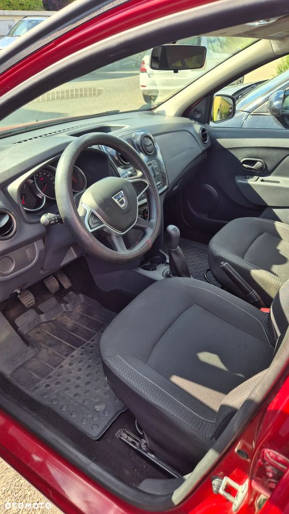 Dacia Sandero 1.2 16V Laureate EU6 - 11