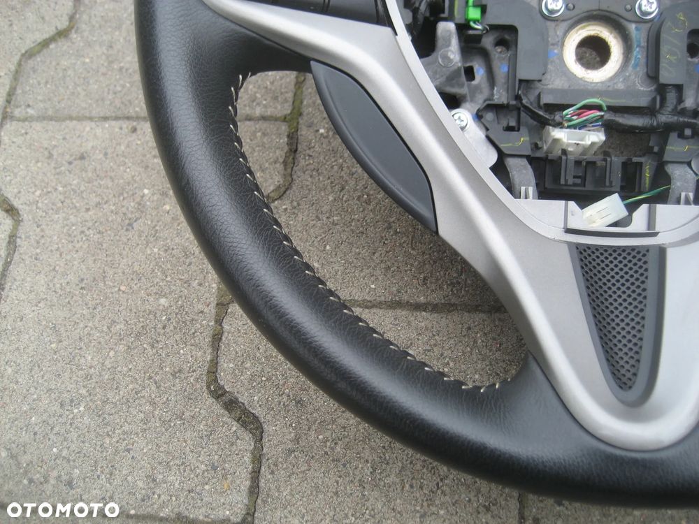honda civic ufo VIII 06-09r 1,8b kierownica skóra łopatki - 2