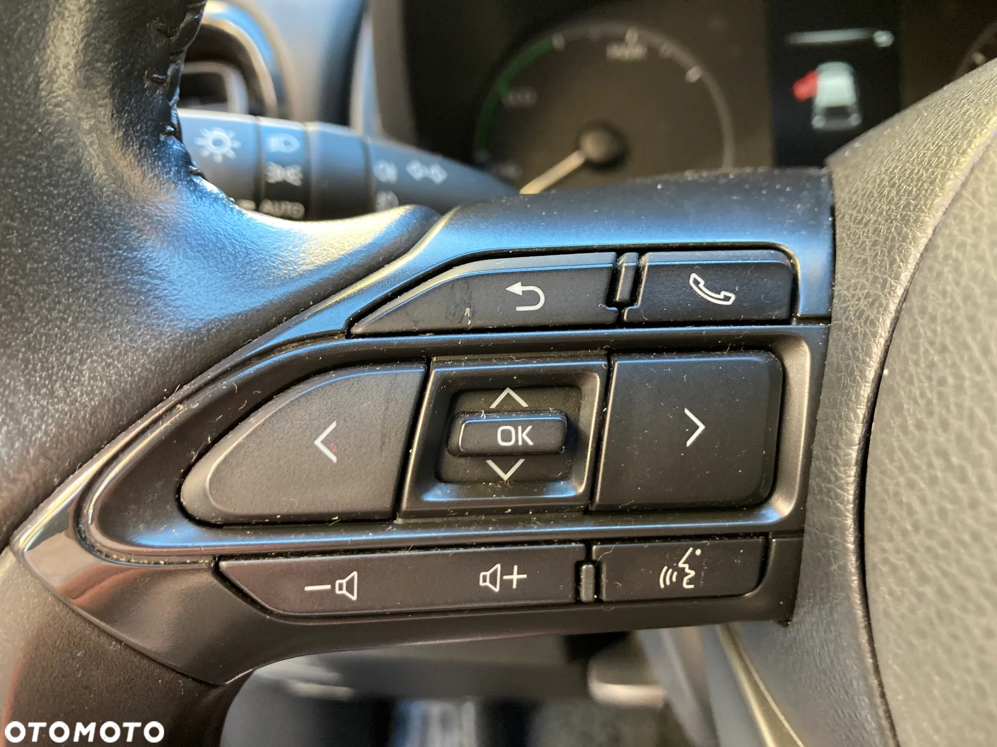 Toyota Yaris 1.5 Premium CVT - 14