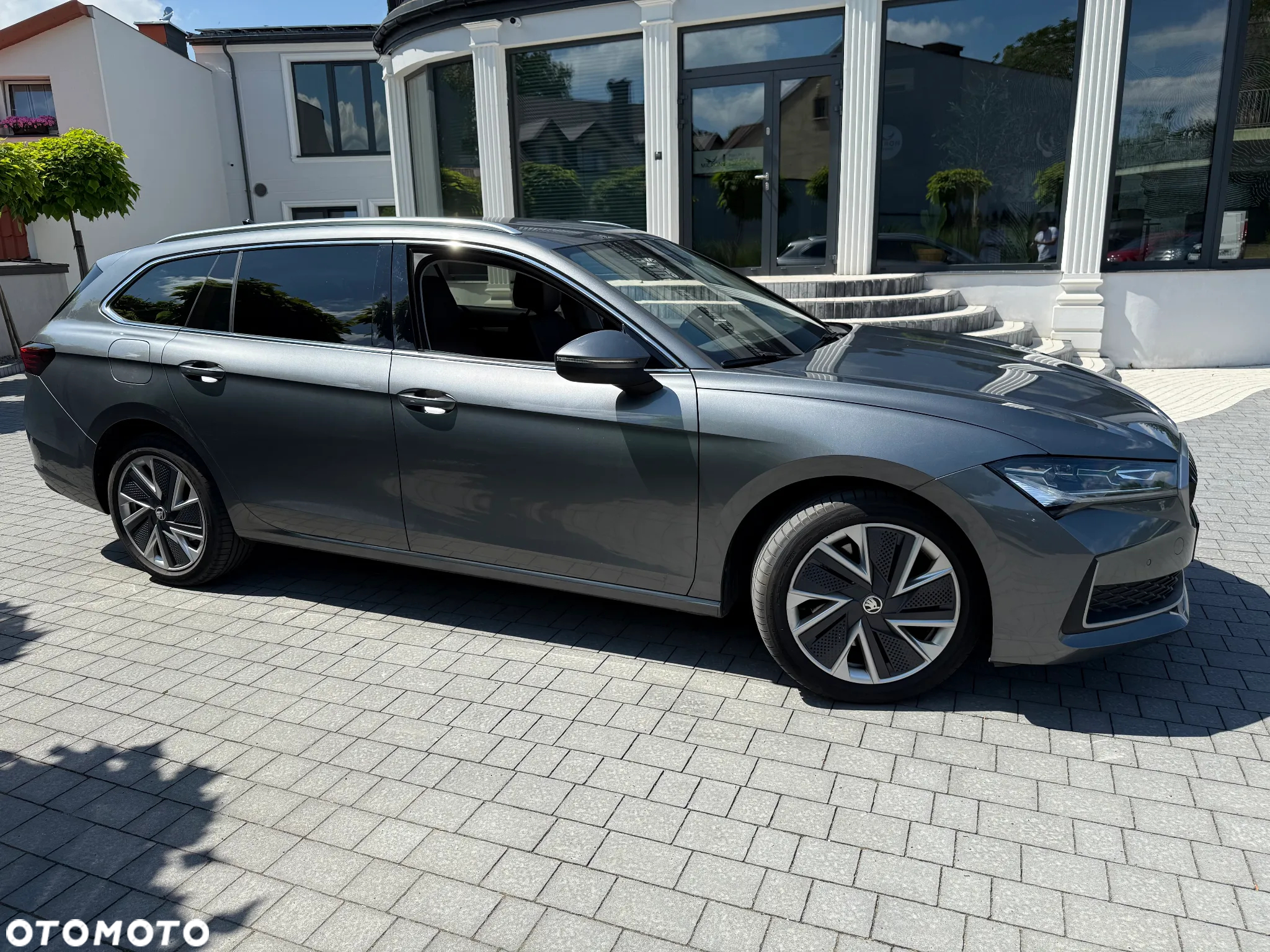 Skoda Superb 2.0 TDI SCR 4x4 Selection DSG - 6