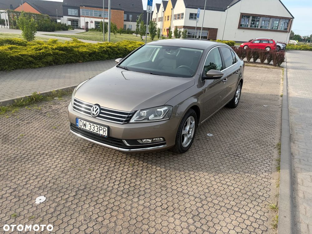 Volkswagen Passat 2.0 TDI Comfortline - 3