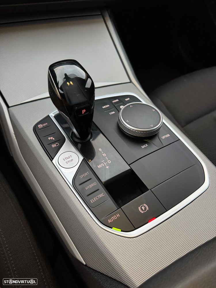 BMW 330 e Line Sport Auto - 8