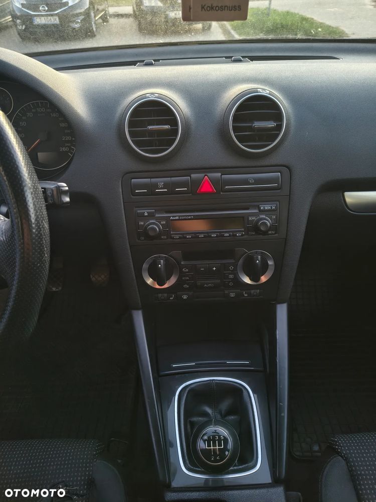 Audi A3 Sportback 1.6 Attraction - 15