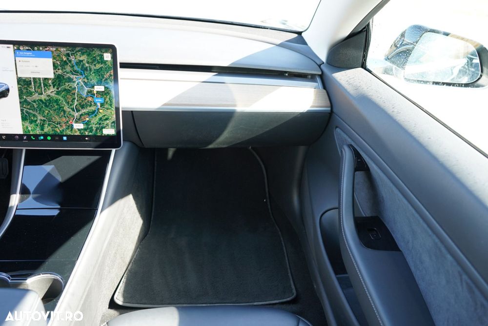 Tesla Model 3 Langstreckenbatterie Allradantrieb Dual Motor - 14