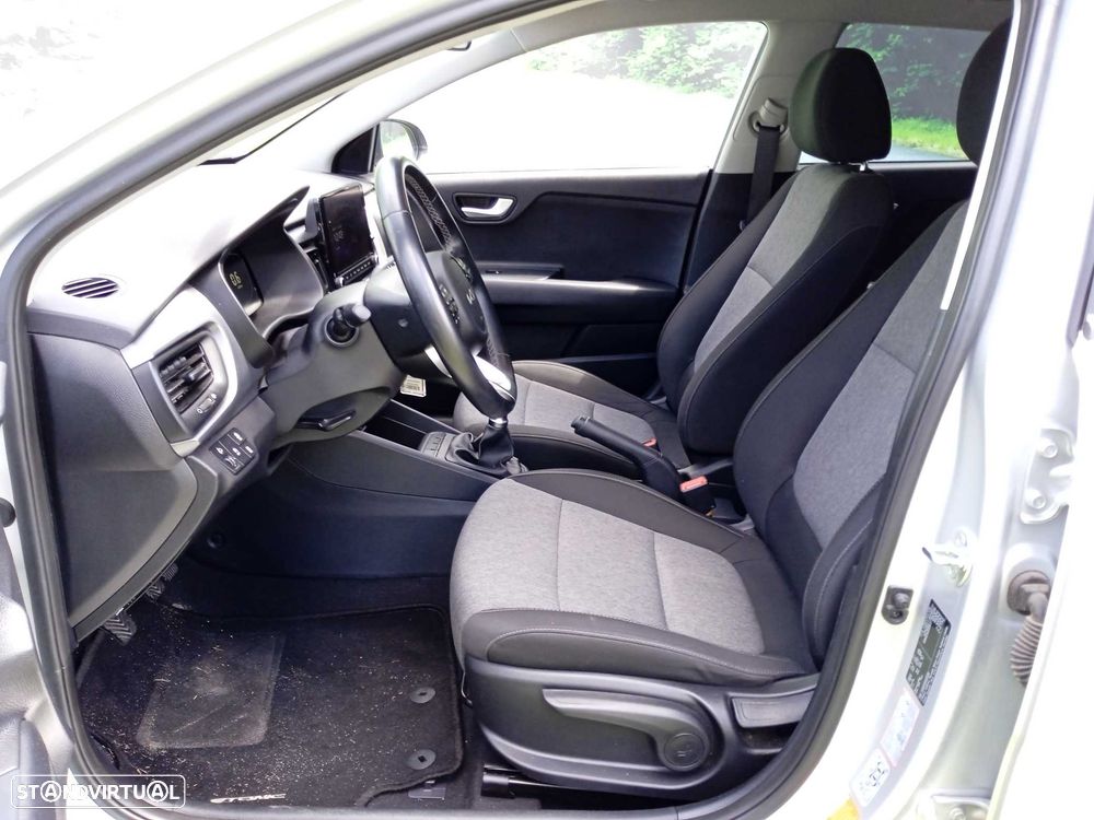 Kia Stonic 1.2 MPi Dynamic - 9